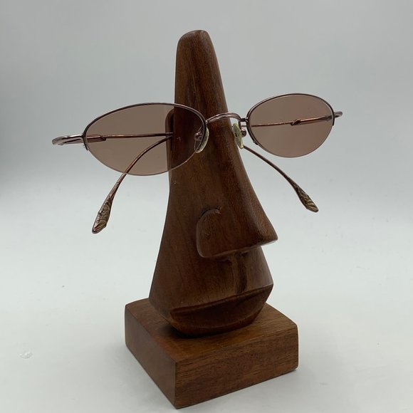 Elizabeth Arden Pink Oval Sunglasses main image 5
